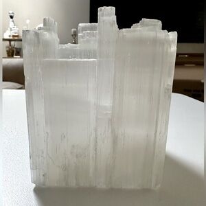 Small glacier tea light candle holder